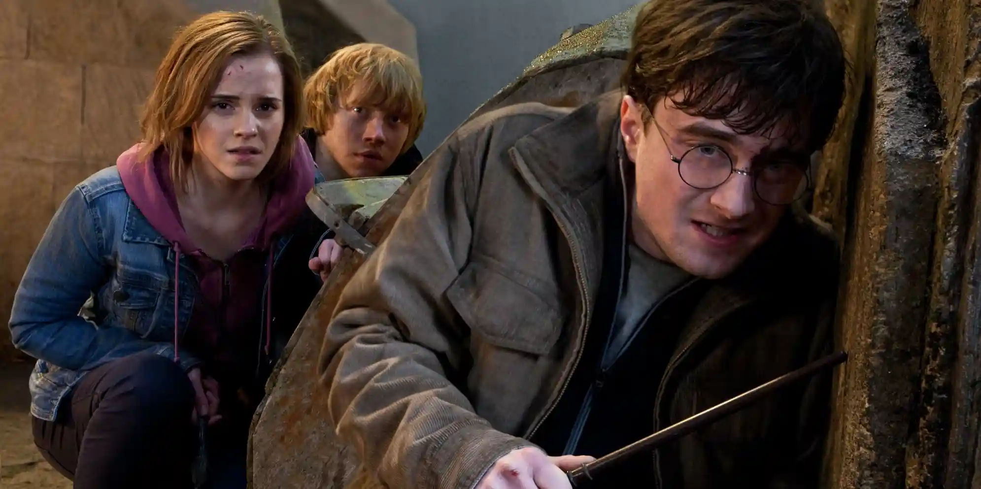 Harry, Ron, and Hermione head to Hogwarts for one last time.