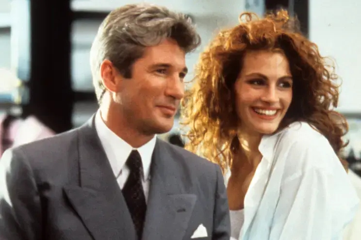 Richard Gere and Julia Roberts star as an unlikely couple.