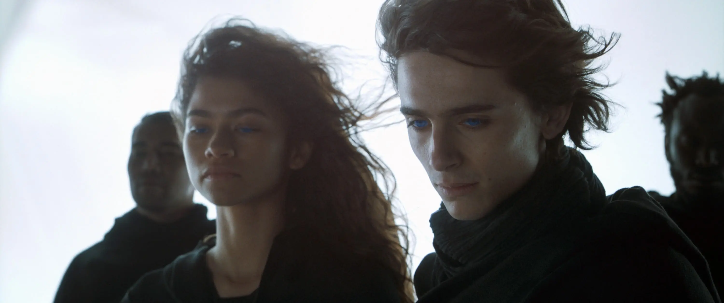 Paul Atreides (Timothée Chalamet) and Chani (Zendaya) stand united.